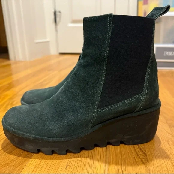 Fly London Green Suede Ankle Boots, Sz 9.5 - Picture 3 of 5